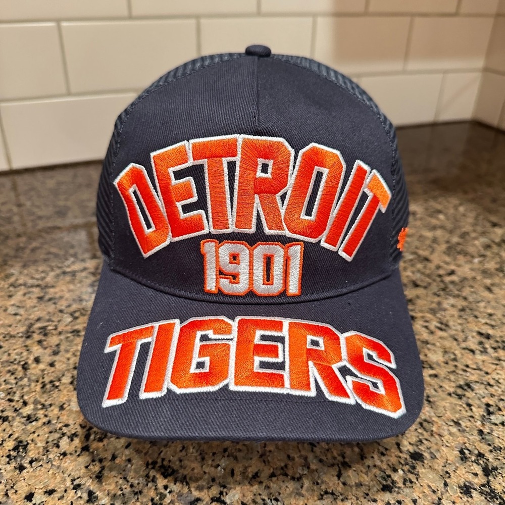 Detroit Tigers 47 Mega Script Mesh Hitch Trucker Hat Mens OS Navy Cotton Blend